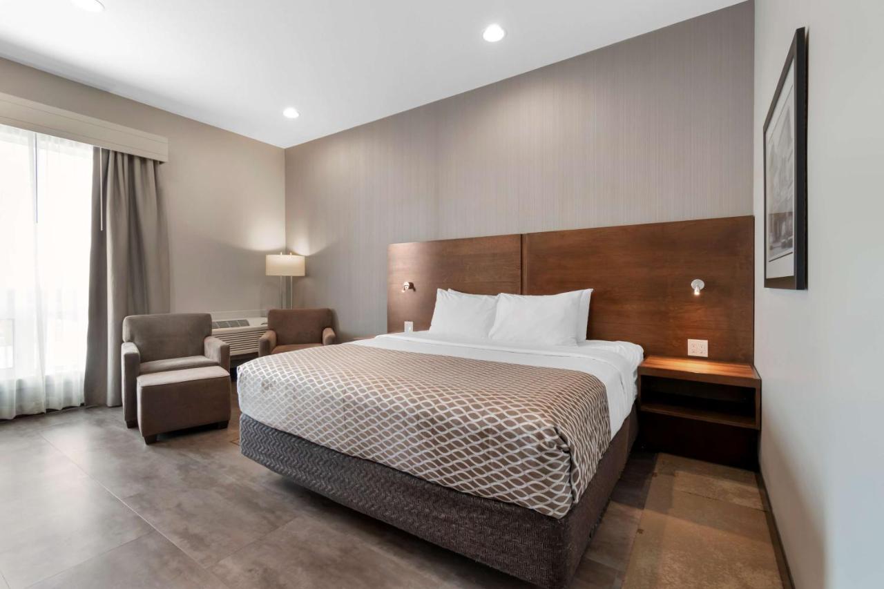 Best Western Plus East Side Саскатун Экстерьер фото